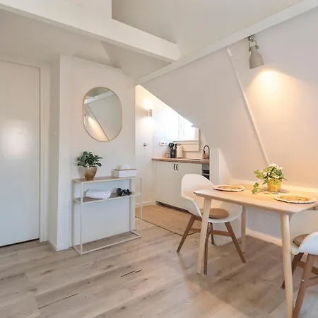 Boutique Bennekom - Studio's & *