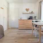 Boutique Bennekom - Studio's & *